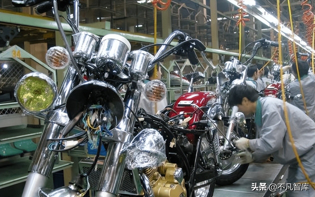 一代经典摩托之王经历岁月的沧桑,20年前已倒闭关门的摩托车品牌