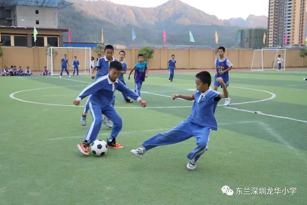 以球育人以球促学,以球立德以球育人