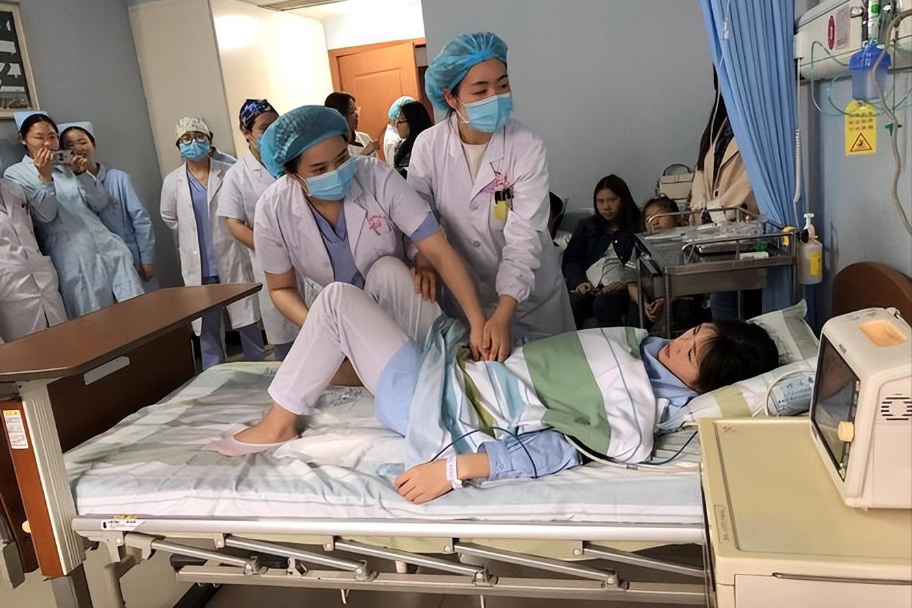 女性下腹部隐痛警惕四种病征兆,女性下腹部两边隐痛警惕四种病