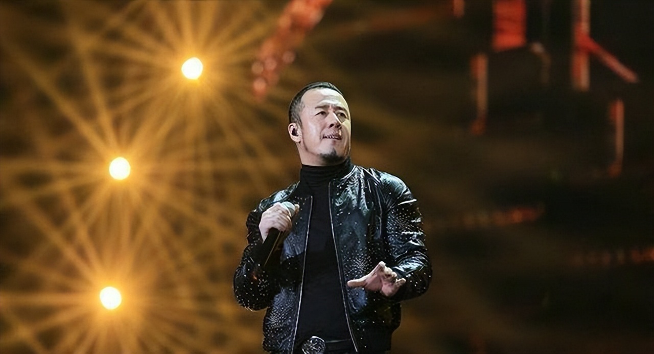 杨坤为什么在乐坛的地位高,杨坤为什么在乐坛的地位这么高