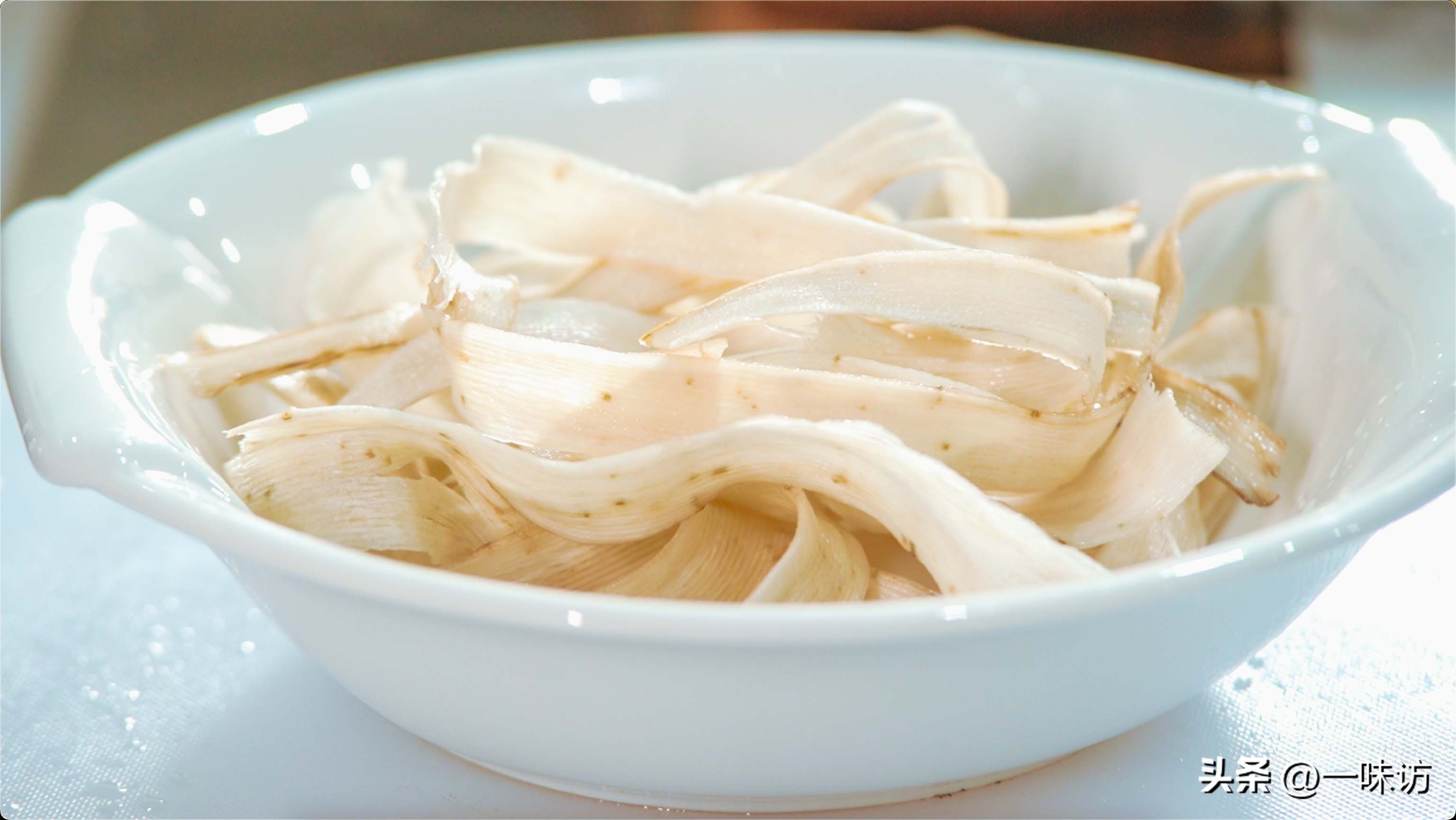 牛蒡切条,香脆牛蒡做法