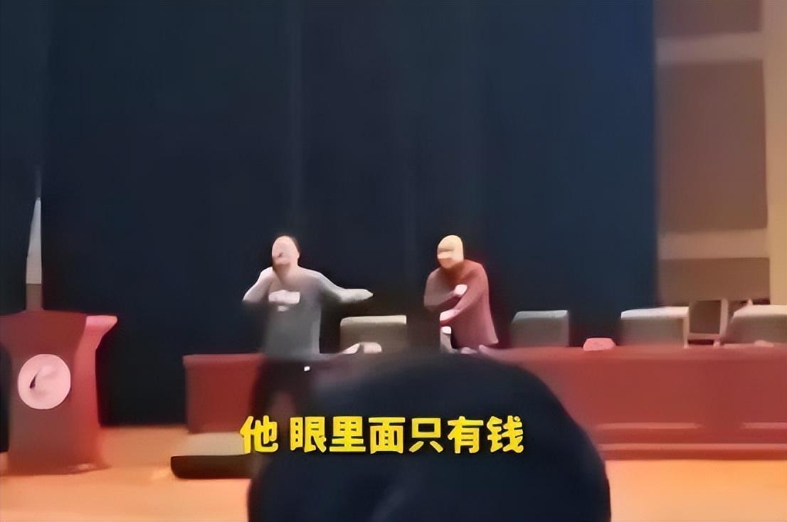 抢话筒的蒋同学、誓师振奋人心的女孩，成绩出来后究竟打了谁的脸