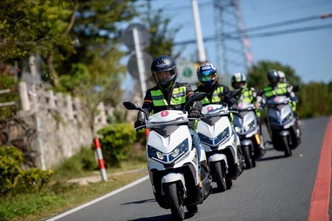 光阳125踏板对比铃木uy125,光阳ck125和铃木uy125哪个更耐用