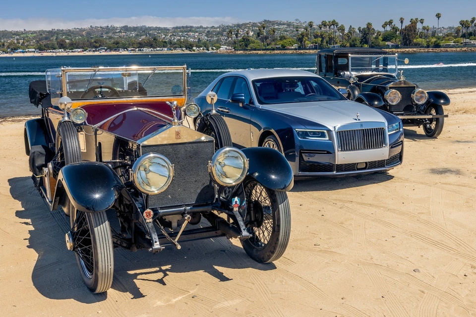 复古版劳斯莱斯幻影,劳斯莱斯复古老爷车1950