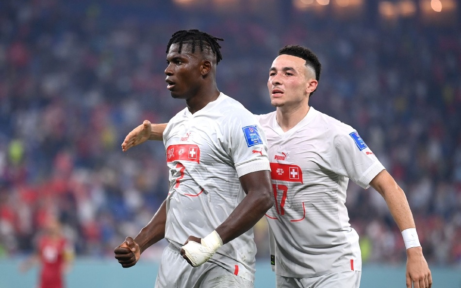 5-0！31岁老将踢疯了！瑞士*刀军**出鞘，创本届欧预赛最大比分纪录