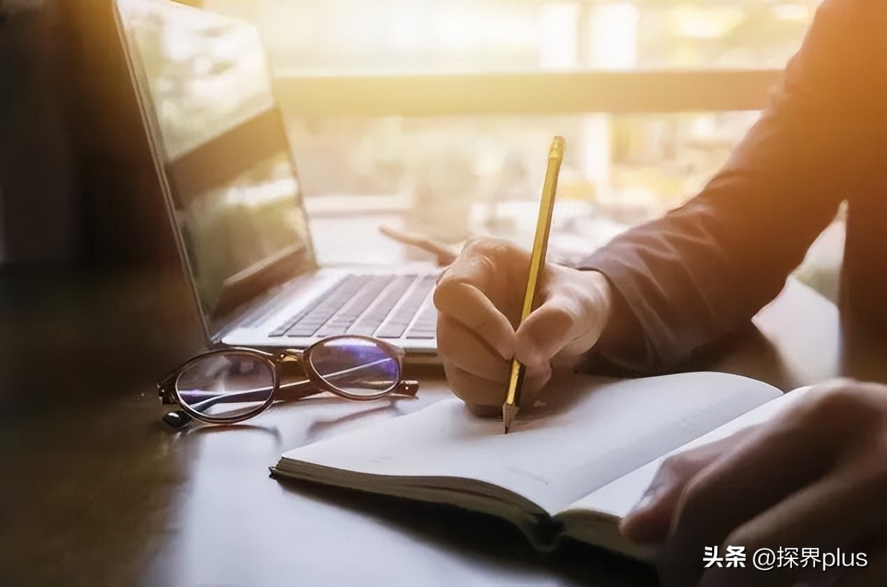 体制内写作如何投稿,写作文投稿赚稿费