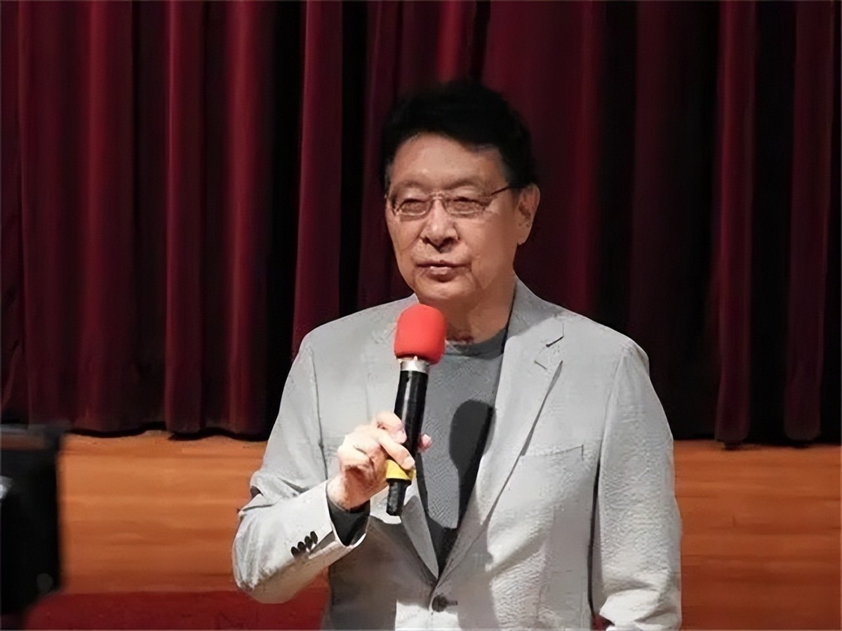 揭开赵少康和*智英黎**勾结的历史，赵少康之子是*智英黎**的得意门生