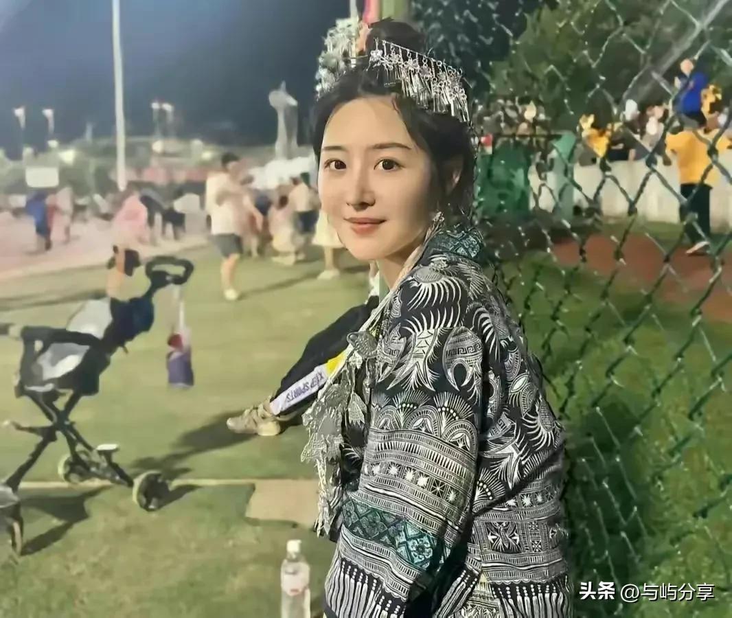 足球宝贝球场图片,盘点足球宝贝们的高清造型