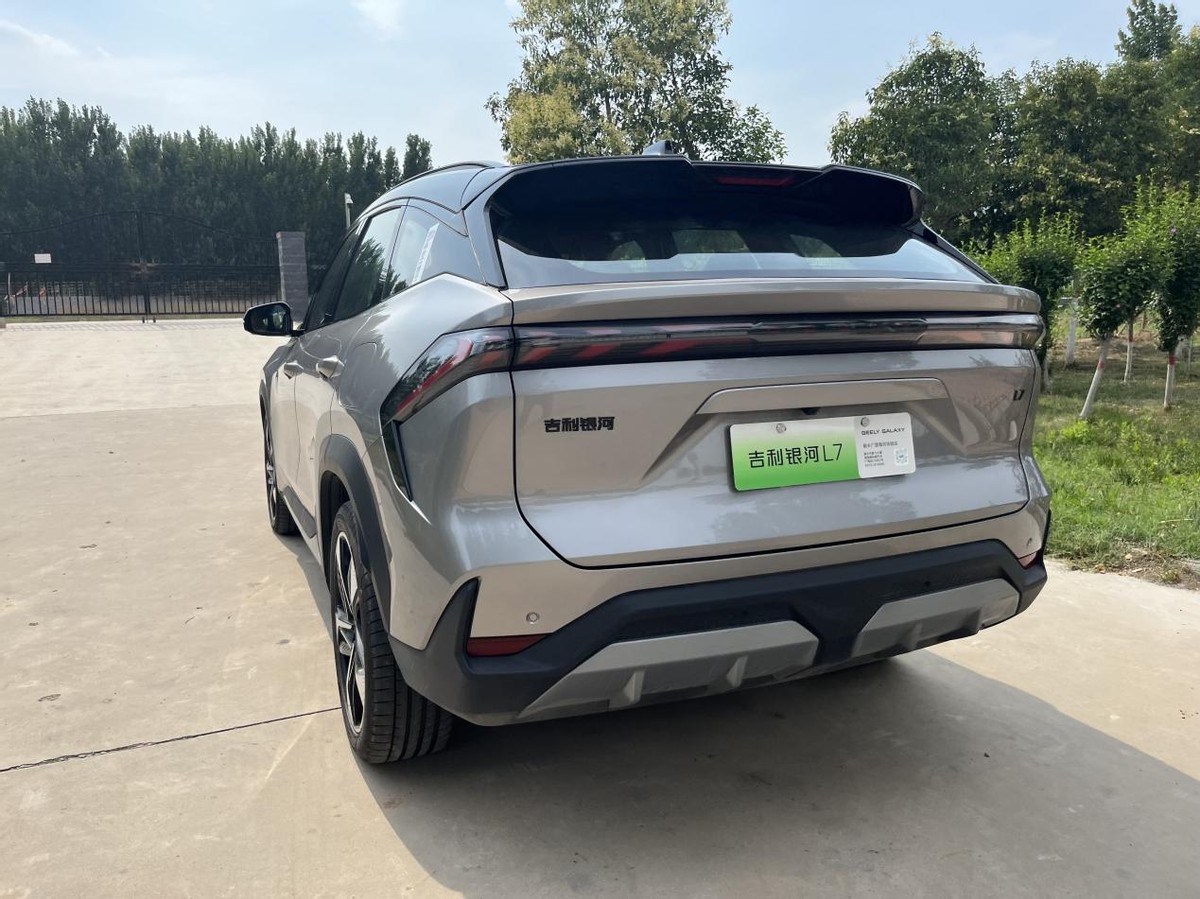 吉利银河l7是a级智能纯电suv,吉利银河l7的下一代