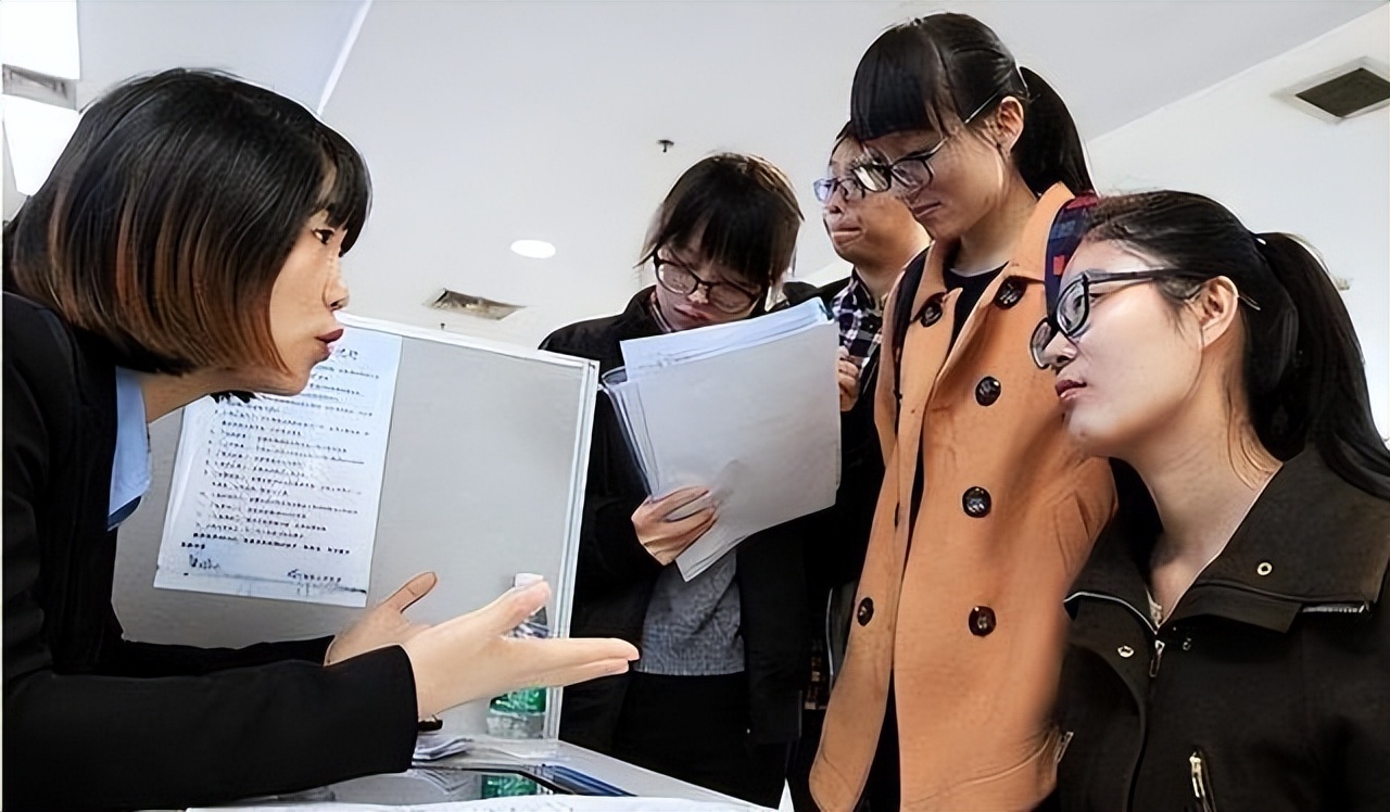 文科二本好就业吗,文科一本和理科二本哪个就业面广