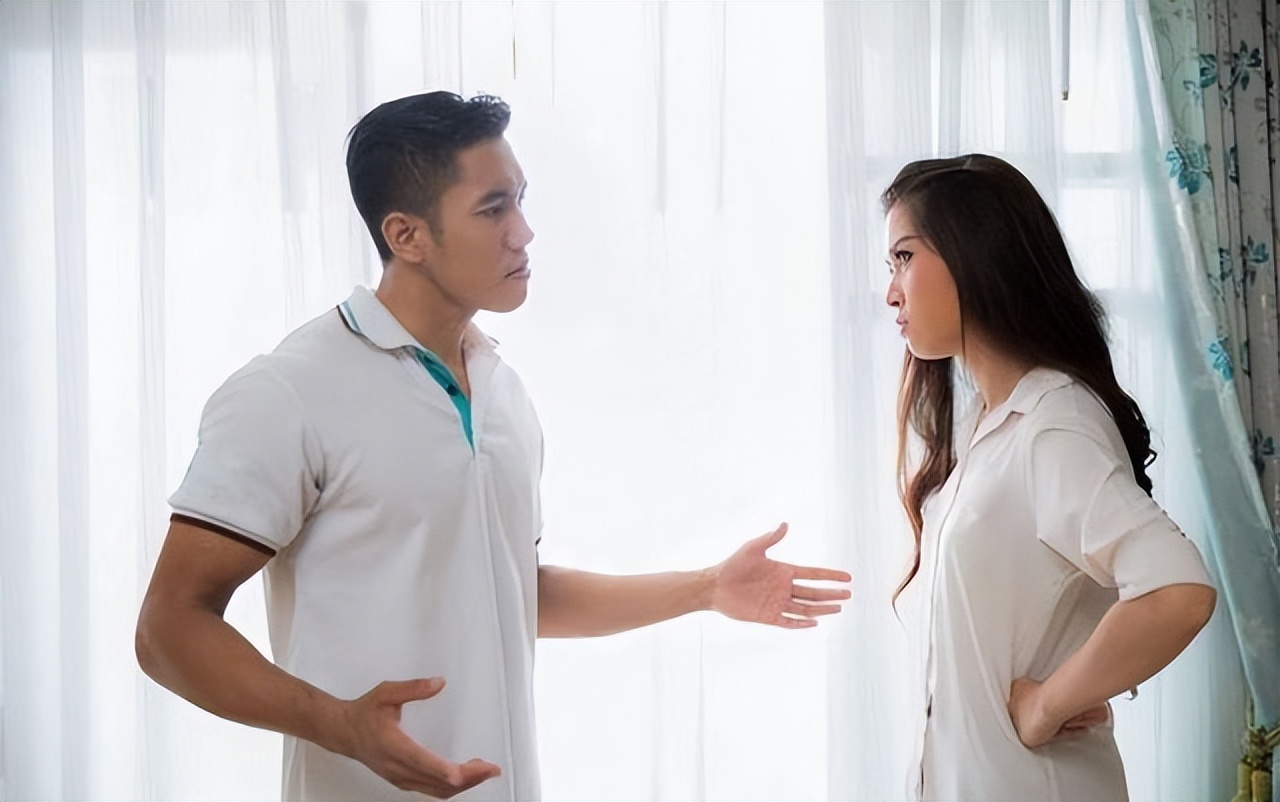 耳聋耳鸣难忍？送你张仲景名方，四味药代茶饮，通利耳窍、止耳鸣