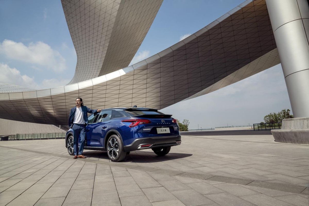 凡尔赛c5x势不凡享不凡,凡尔赛c5x十大全系标配