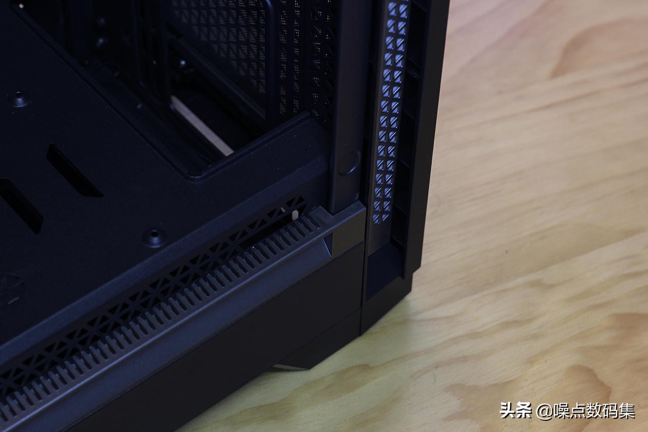 钛3080机箱,价格便宜但是散热很好的机箱