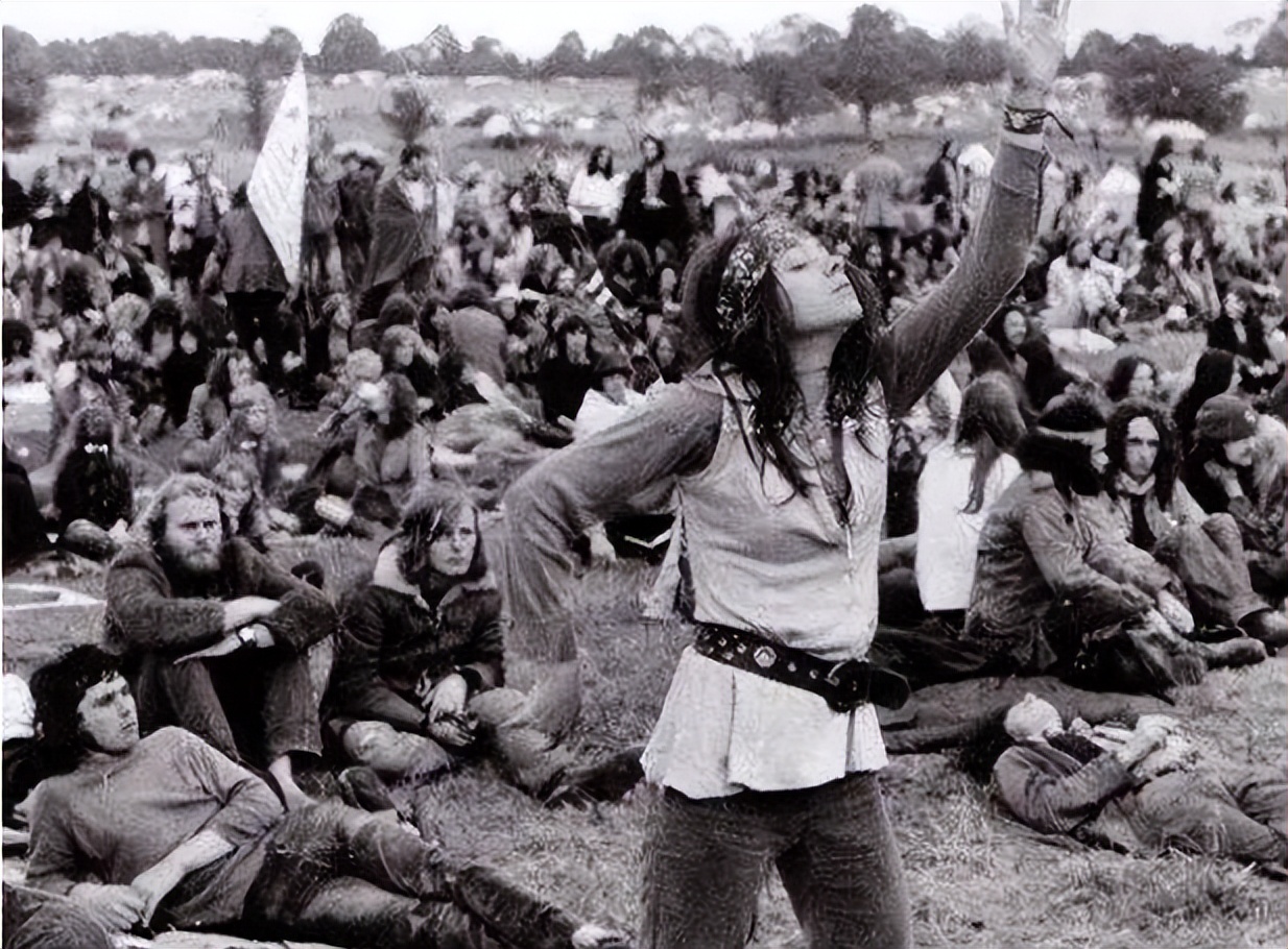 摇滚是谁发明的,摇滚到底是怎么定义的