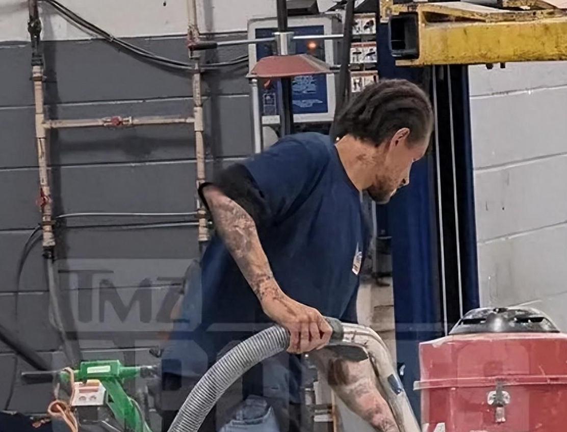 邓肯：从老实人到潮男，退役后彻底改变形象！