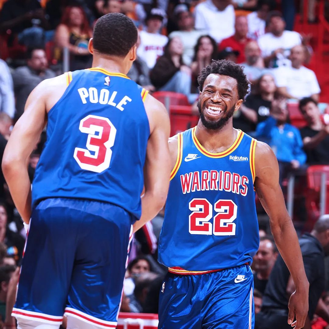 吐槽国足精彩片段,逗妹吐槽视频