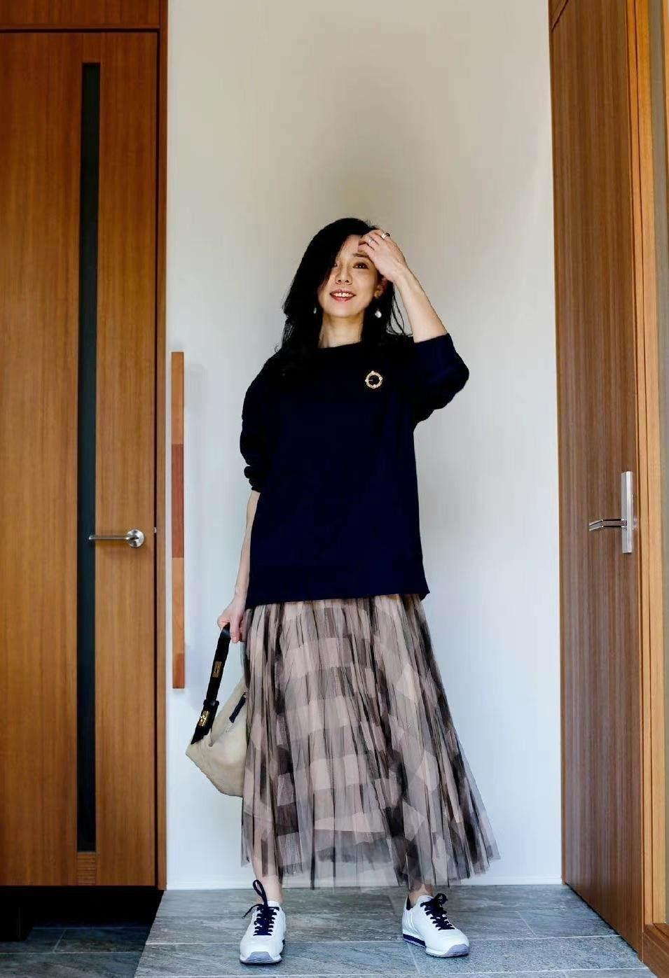 什么鞋子好看又显老气,中年女人最好看的鞋子