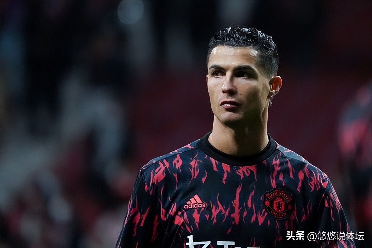 来了！土豪球队报价C罗，创足坛最高年薪纪录，梅罗争锋落下帷幕