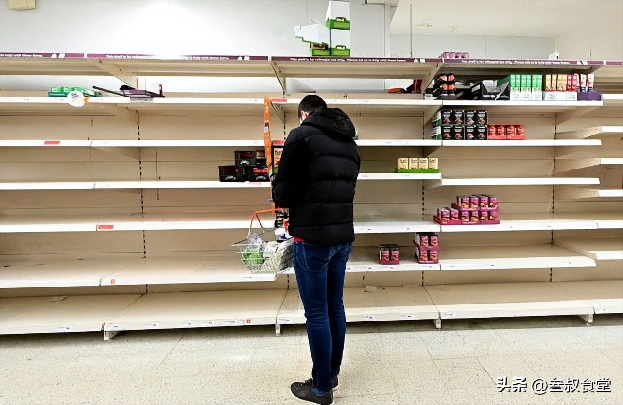 俄罗斯超过千家公司出逃，超市酒水售空，中国白酒能否顺势出口？