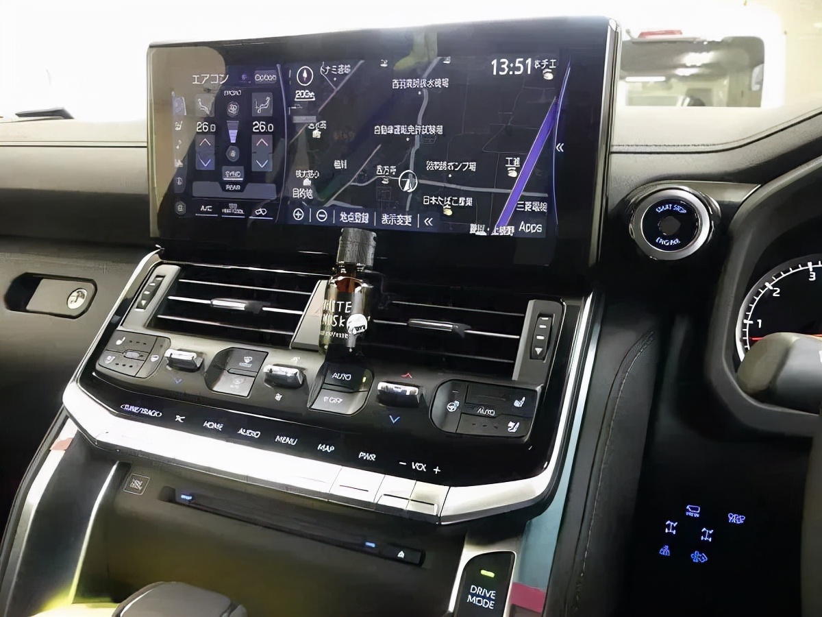 换掉原车JBL音响，丰田兰德酷路泽300升级声丽创音扬声器