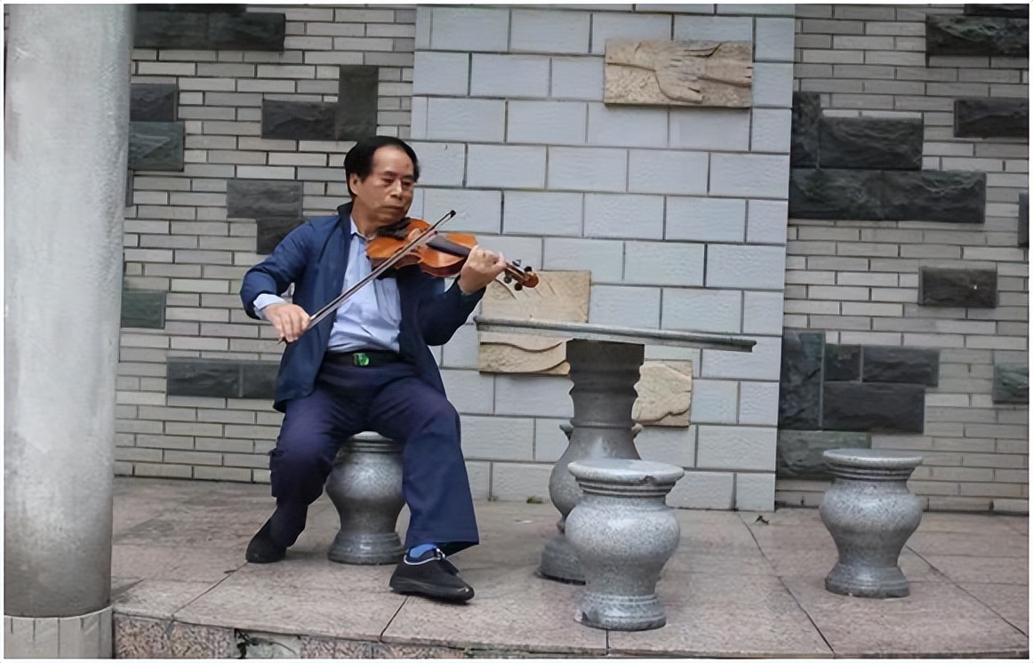 了不起的乐器“医生”访广西文化艺术中心首席钢琴调律师—孔宪钊