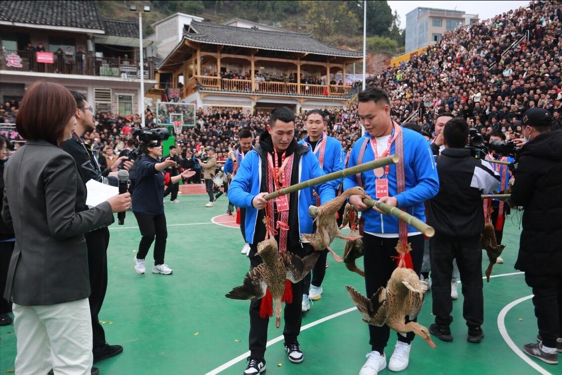 继村BA后，贵州村超持续霸屏再出圈，这打了谁的脸？