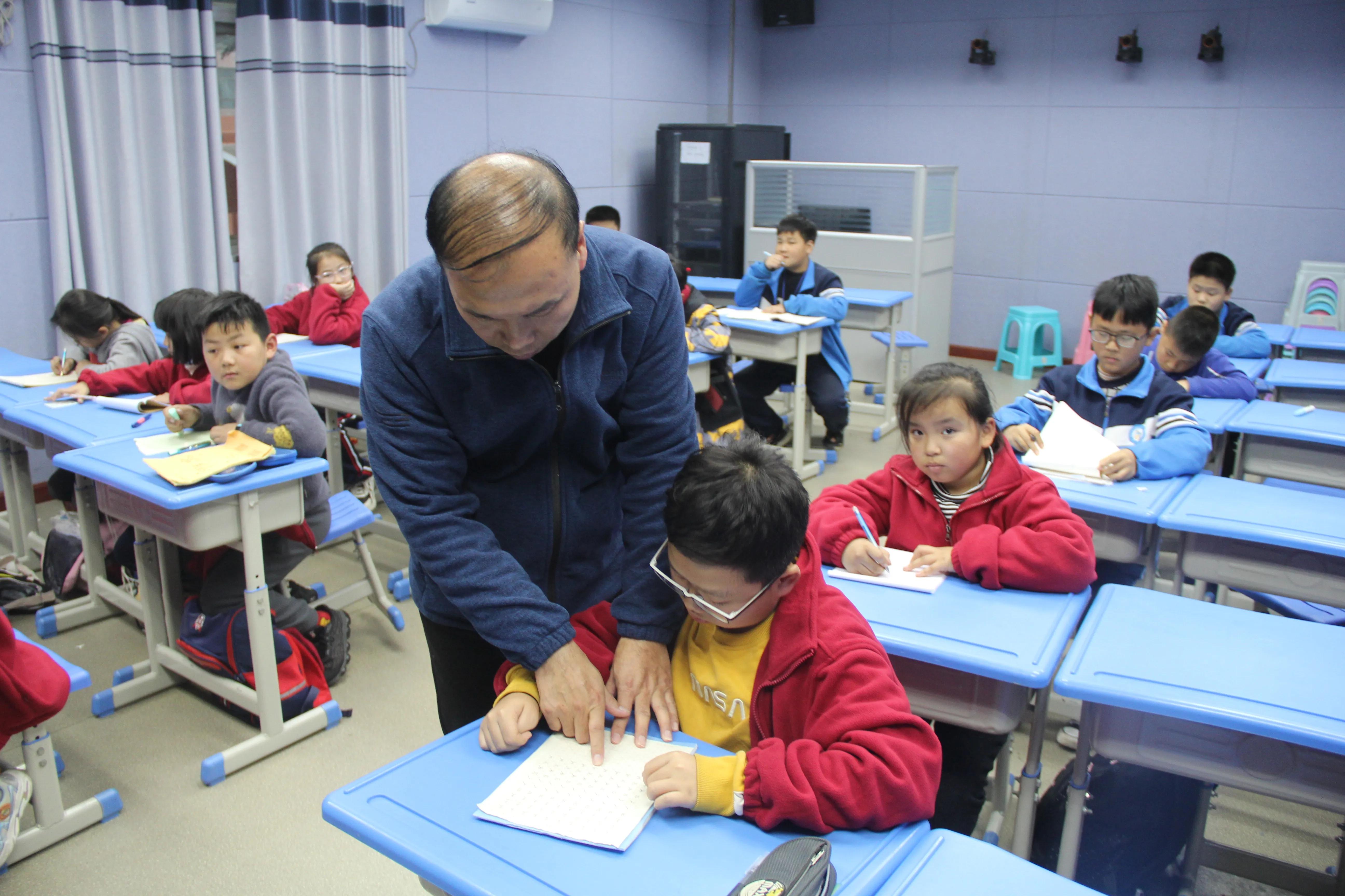 文明学校创建活动掠影,学校创建文明校园纪实