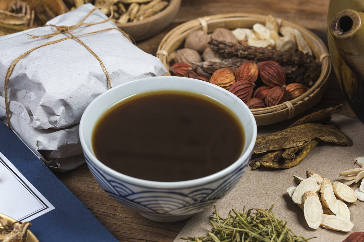 怕冷又怕热阴阳两虚吃什么药,阴阳两虚怕冷又怕热