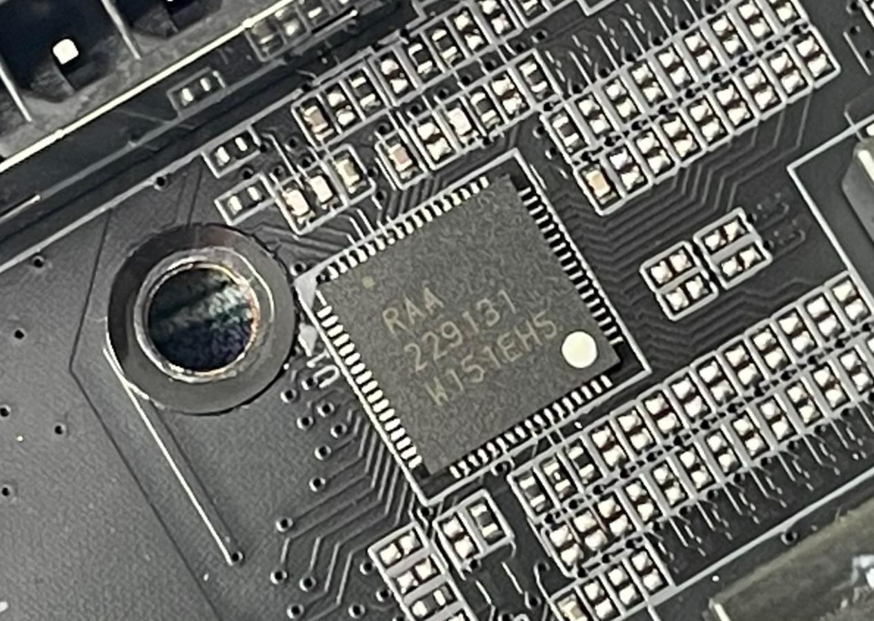 技嘉z790超级雕主板有几种规格,技嘉z790m小雕主板详解