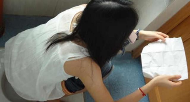 一人洗澡,百人围观!*拍偷**事件为何层出不穷?*拍偷**工具哪来的?