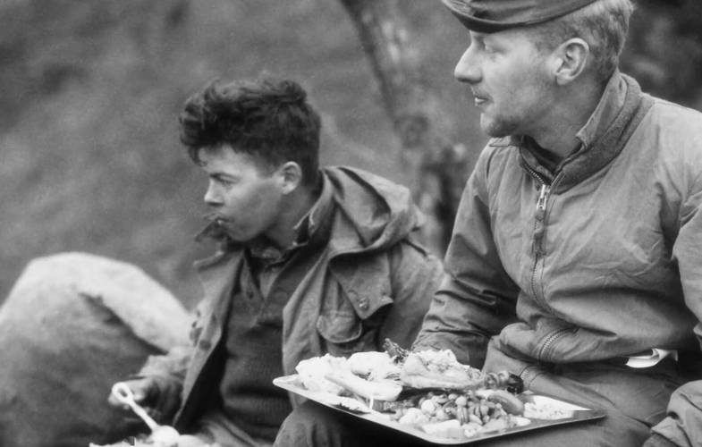 志愿军缴获王牌部队,志愿军缴获了大量毛毯