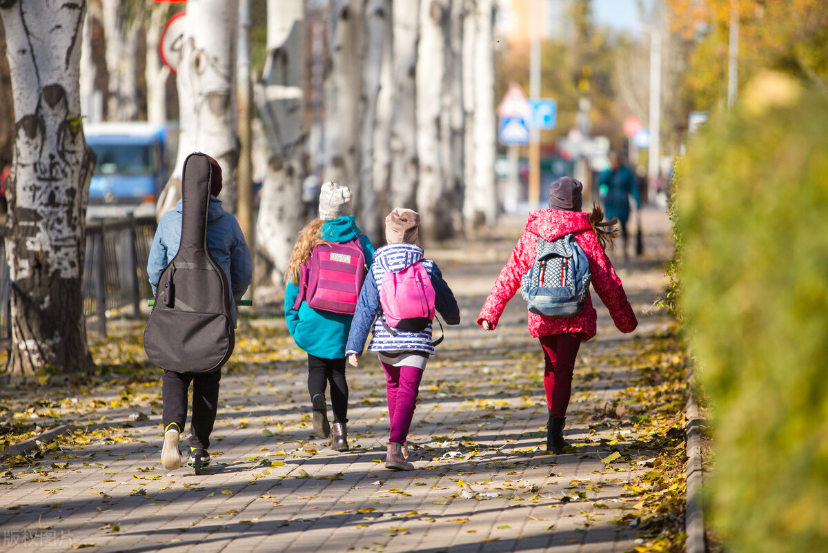 现在是家长太矫情还是孩子太娇气,女人不分年龄娇气且矫情让人烦