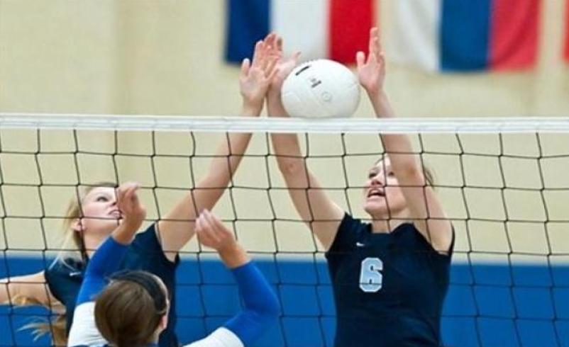 美国跨性别选手*力暴**扣杀，女排球员用脸接球导致脑震荡两周