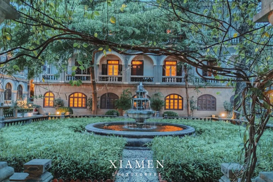 住进鼓浪屿百年老别墅,住进鹭岛酒店