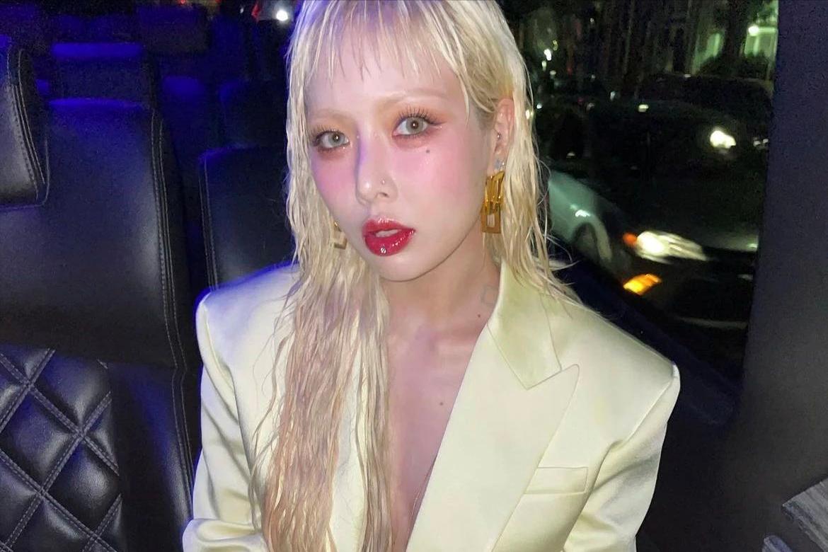 韩国女明星所有颜色露脐装,韩国女明星的露脐装