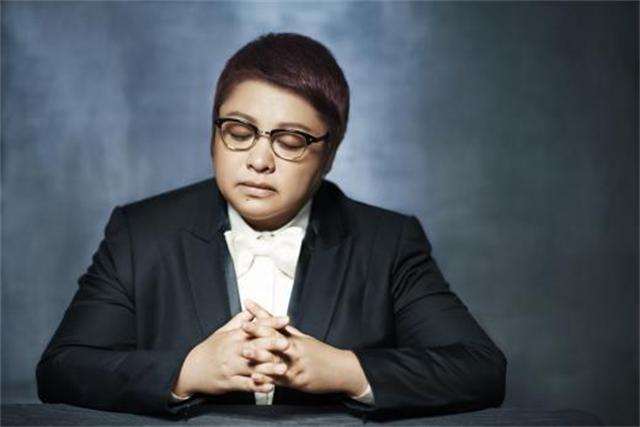 姚贝娜铜像是谁雕塑的,姚贝娜铜像揭幕式