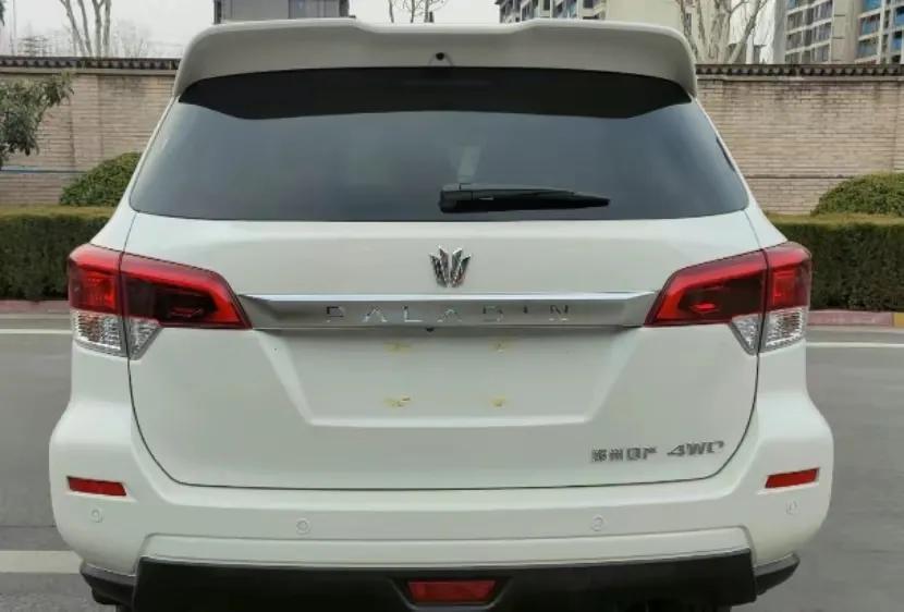 帕拉丁和普拉多哪个四驱性能强,2021日产帕拉丁落地多少钱