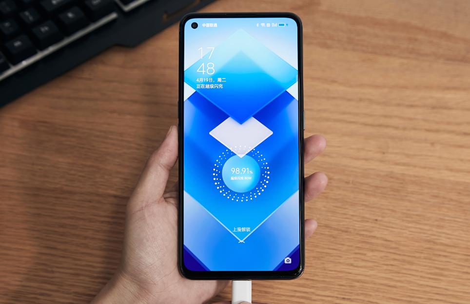 OPPO是懂用户的，5000mAh+67W，5nm高性能手机降至1425元