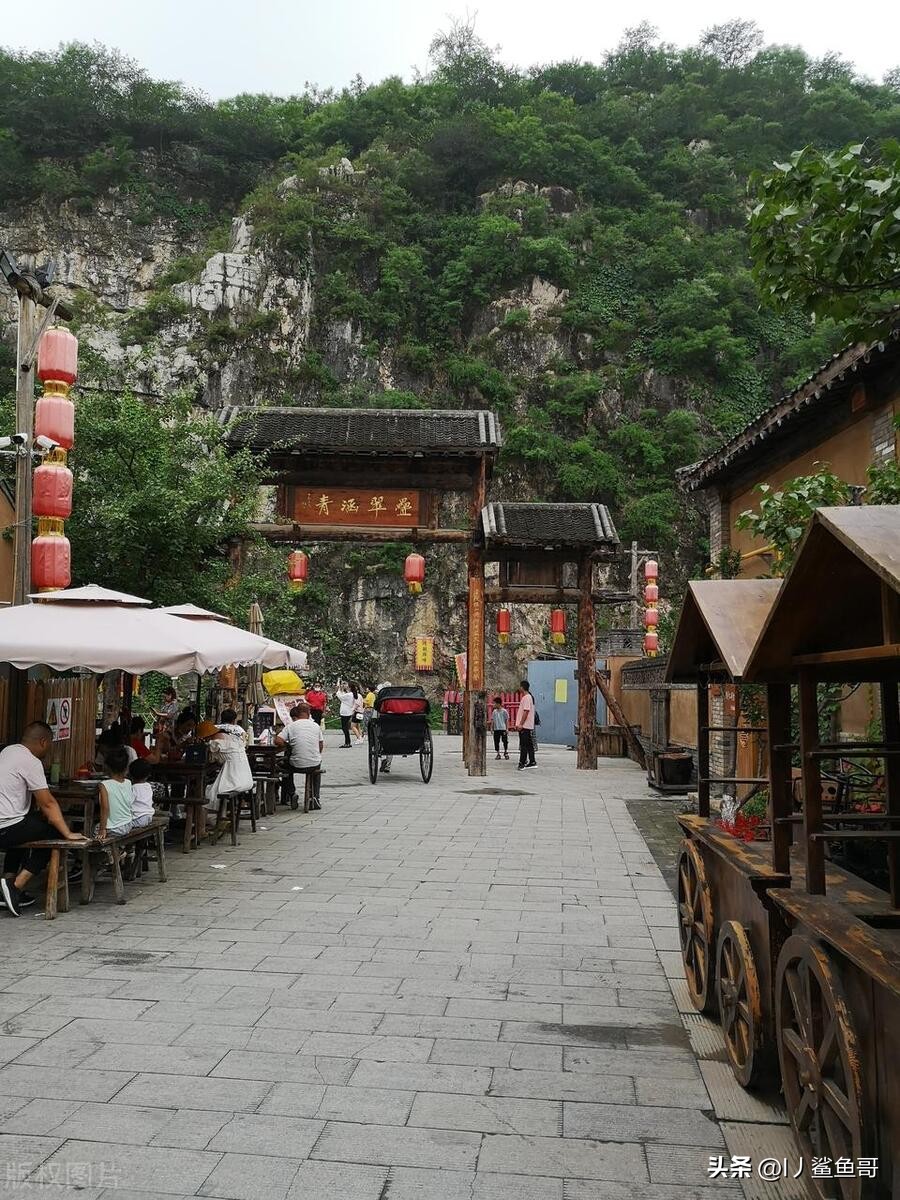 保定市哪里有吃喝玩乐的旅游景点,保定市到西双版纳都有哪些景点