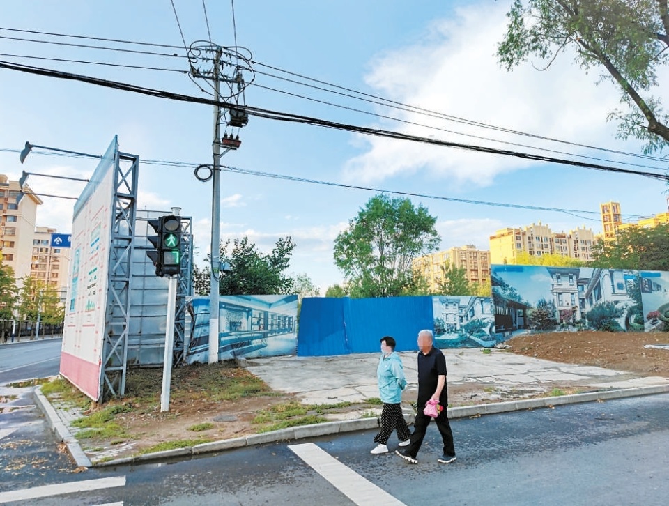 新区规划公交枢纽在哪里,废弃公交枢纽站