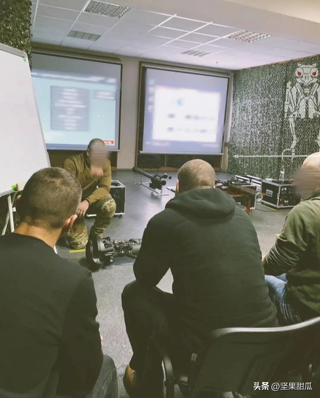 无人机成为俄乌战场的主要工具,乌克兰单兵无人机