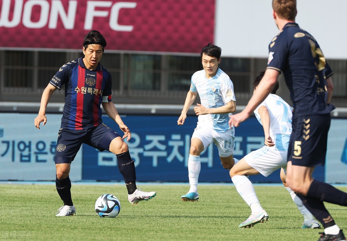 足球推荐韩k联釜山偶像vs全北现代,今日大阪樱花vs浦和红钻比分预测