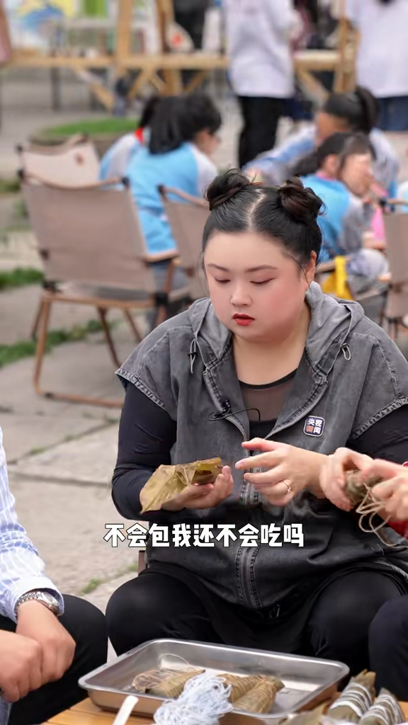 减肥一年！香港女星从260斤减到200斤，1天吃9顿胃口超好