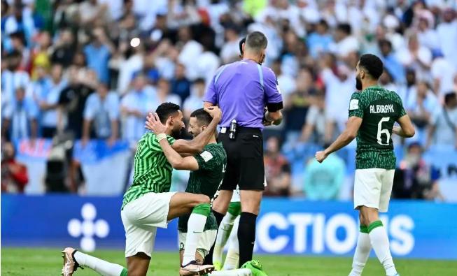 沙特奖励球员劳斯莱斯幻影,沙特一人奖励一台劳斯莱斯