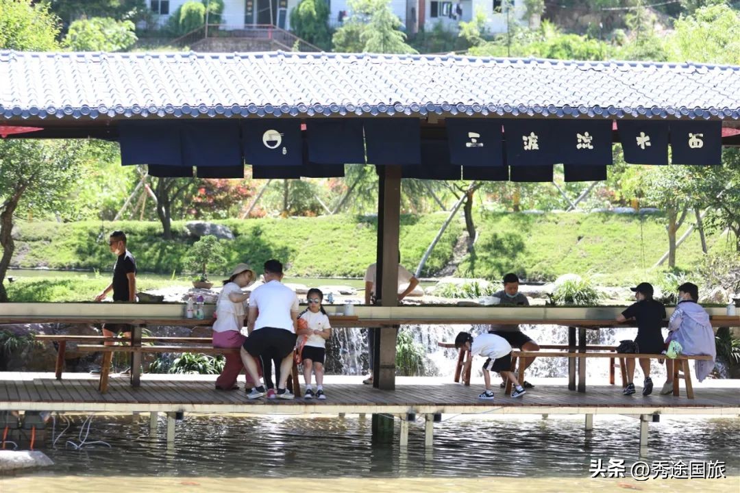 龙井峡漂流和三渡悬崖漂流哪个好,杭州临安龙井峡漂流门票