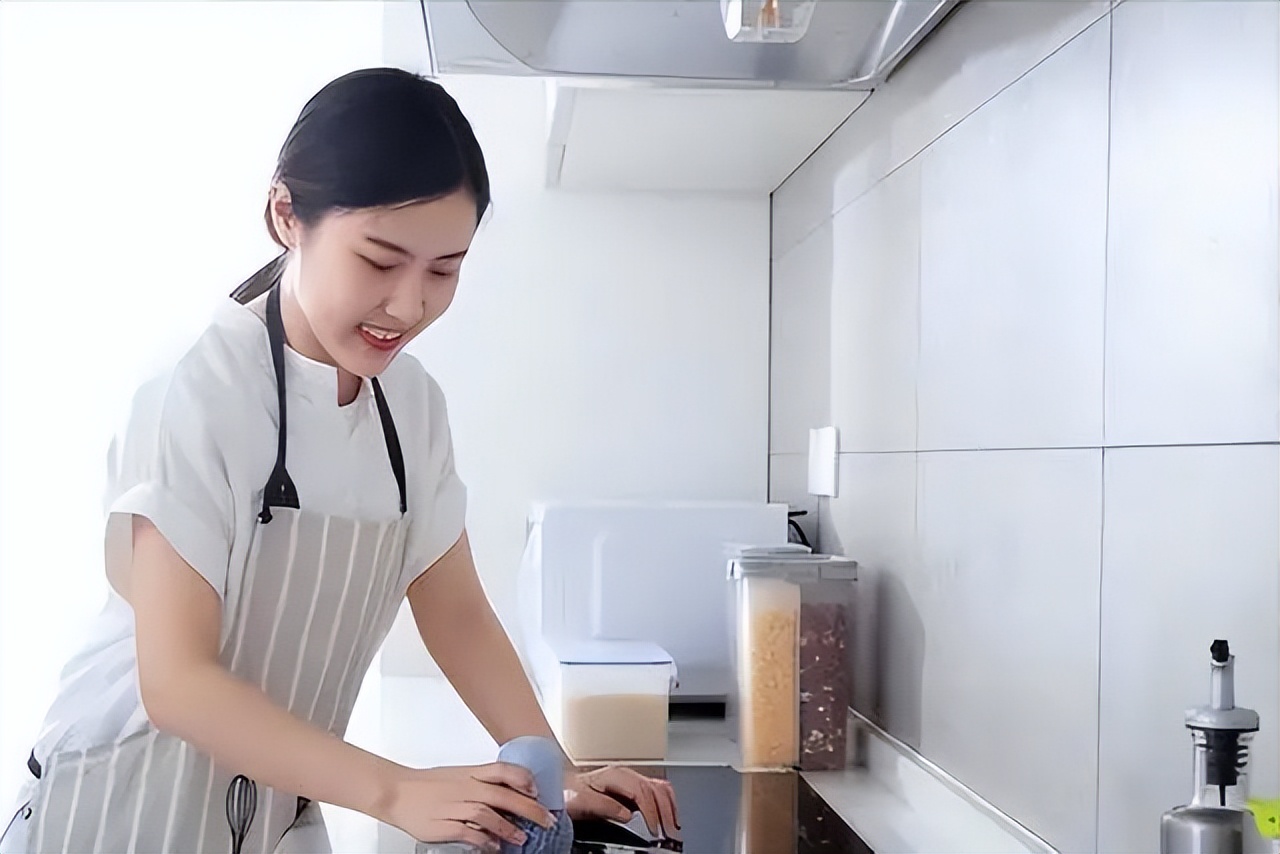 老公出轨七次被抓,老公出轨6次被抓