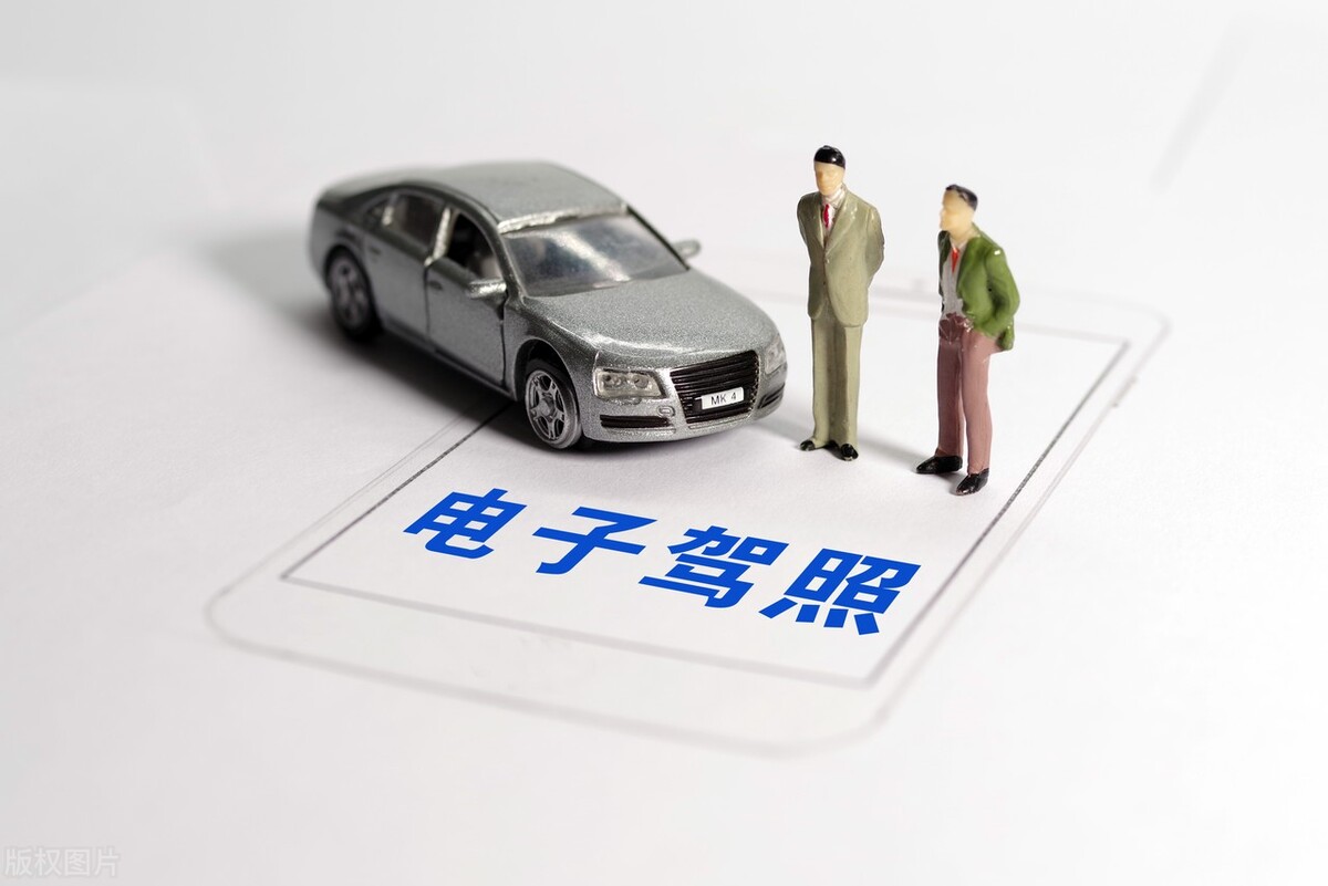 湖北黄冈：派出所里可以考摩托车驾照方便了