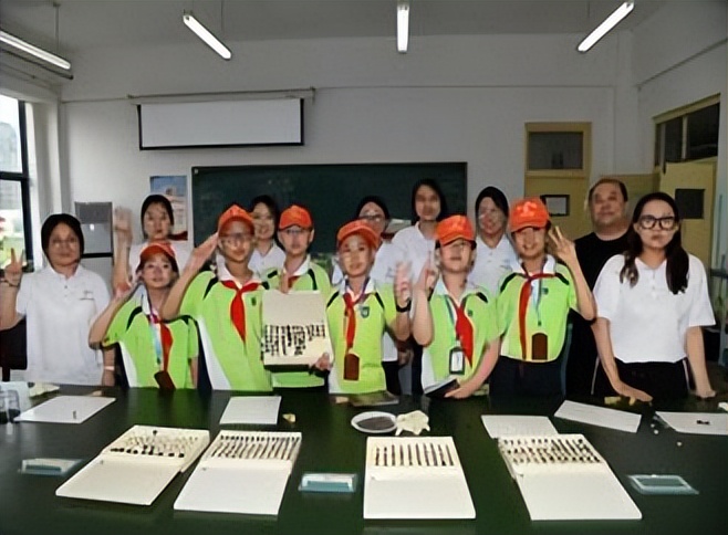 小学科学科普活动,热爱科学崇尚科学科普讲解