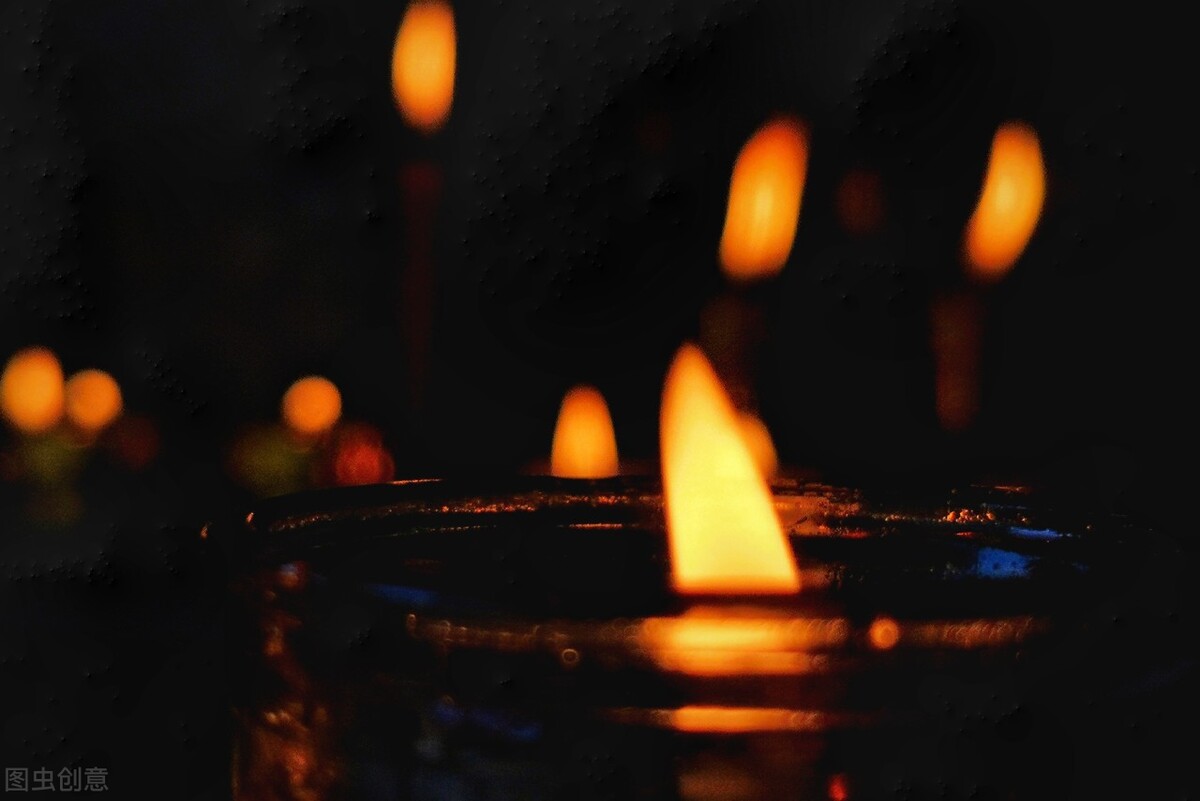 纪念中元节最佳诗词,有关中元节风俗文化的诗词