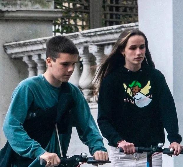 贝克汉姆现今共有几个孩子,贝克汉姆小七长残